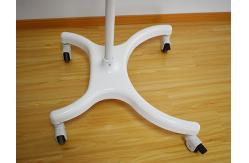 China Medical 40000 Lux Portable Operating Room Light Shadowless Lamp supplier