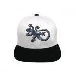 Creative Design Flat Brim Snapback Hats Cloth Embroidery On Panels for sale
