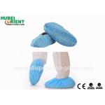 Single Use Waterproof Nonwoven Shoe Covers With Non Slip Stripes for sale