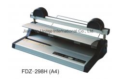 China 110 Volts Roller Laminator Appliance with Max Laminating Width 25 Inches supplier
