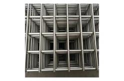 China 3x3 2x2 Galvanized Welded Wire Mesh Panels High Tension Strength supplier