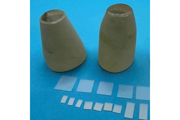 Polish Square Fe Doped SrTiO3 Crystal Wafer Optical Windows