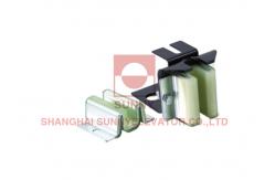 China Passenger Elevator Sliding Guide Shoe For 10mm / 16mm Guide Rail supplier