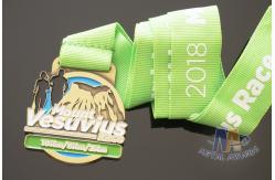China Round Shape Bespoke Marathon Medal / Custom Soft Enamel Running Medals supplier