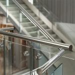 Compact Stainless Steel Handrails with Flat Saddle for Glass Railings