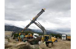 China Telescopic Clamshell Excavator Perfect Equipment For Heavy Duty Material Handling Operations supplier