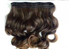 China Heat Friendly Natural Curly Hair Wigs Double Weft Clip In Hair Extensions supplier