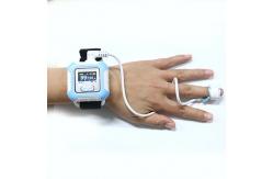 China Home Medical SPO2 Saturation Meter Wrist Pulse Oximeter Bluetooth With IOS Android PC supplier