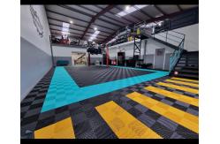 China Interlockable Polypropylene Garage Floor Tiles 400*400mm Garagetrac Flooring supplier