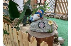 China Unique Solar Magnesium Oxide Garden Statue Handmade Lifelike Gnome Stone supplier