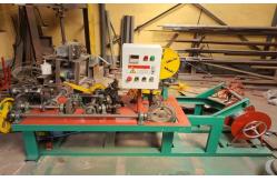 China Double Strand Ordinary Barbed Wire Making Machine 70kg/Hour supplier