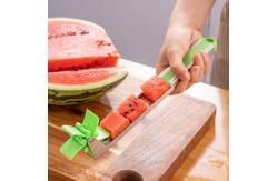 China Stainless Steel Cube Watermelon Slicer Cutter Kitchen Gadgets supplier