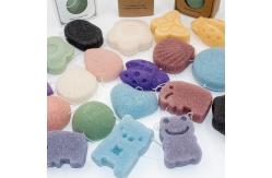 China Soft Shell Bamboo Charcoal Konjac Sponge No Plastic Dead Skin Exfoliator Sponge supplier