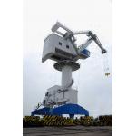 Marine Floating Dock Crane Heavy Lifting For Shipyard Port for sale