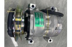China SD7H13 Air Conditioning Compressor R134a For Komatsu WA380-6 Wheel Loader supplier