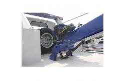 China Remote Control Platform Road Wrecker Recovery Truck With Crane 99km/h supplier