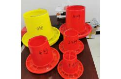 China Automatic 10kg Poultry Feeder Drinker In Red Color supplier