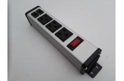 China Waterproof 3 Outlet Power Strip With USB Charger Two Port American Standard supplier