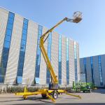 16m Towable Articulated Boom Lift 200kg Aerial Work Towable Articulating Manlift for sale