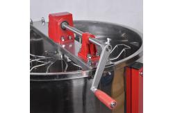 China 6 Frame Manual Honey Extractor Machine Stainless Steel Honey Extraction Processing supplier