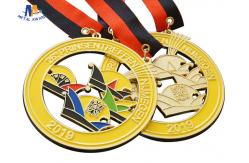 China Custom Carnival Bespoke Medals Shiny Brass Plating Soft Enamel With 2 Eyes supplier