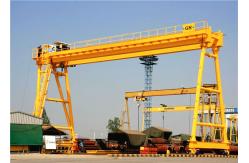 China Double Girder Mechanical Gantry Crane Rail Track With Electric Hoist Lifting supplier