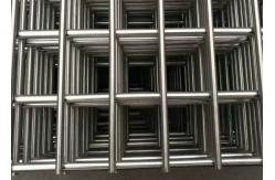 China Hot Dipped Galvanized Welded Wire Mesh Fencing Iron supplier