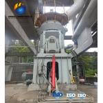 Adjustable Fineness Vertical Mill In Bentonite Plant 0.4 - 30t/H Capacity for sale