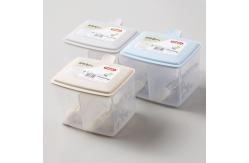 China Salt Chicken Essence 2 Compartment Kitchen Seasoning Box With Spoon supplier