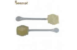 China New Arrival Natural Bee Honey 100% Pure Raw Honey Acacia Spoon Honey Customized supplier