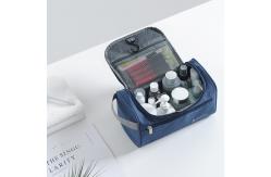 China Mens Waterproof Oxford Hanging Travel Toiletry Bag With Hook supplier