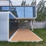 Prebuild Windproof Apple House with Sliding Glass Door Terrace Deck