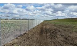 China 6ft 50ft Diamond Mesh Fence PVC Coated Gi Chain Link Mesh 9 Gauge supplier