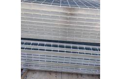 China Anti Slide Galvanized Steel Serrated Bar Grate Light Weight For Stair Tread supplier