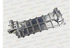 China 6D22 ME054549 Oil Cooler Cover For Mitsubishi / Fuso Truck Parts supplier