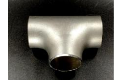 China Versatile Butt Weld Reducing Tee with Heat Treatment Quenching for Various Pipes supplier