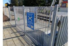 China Triangle Bend H830mm Welded Wire Garden Fence supplier