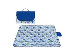 China Water Resistant Folding Picnic Mat Reusable With Convenient Velcro Design supplier