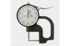 China Dial Pipe Gauges with Sometogical Lifting Handle and Upward Shockprool supplier