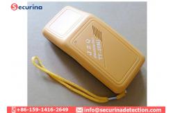 China 9V Power Supply Handheld Needle Detector Knitting Textile And Apparel Detect Iron supplier