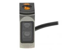 China IFM 06H301 Diffuse Reflective Photoelectric Switch IP65 With Background Cancellation supplier
