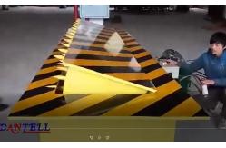 China Airport Hydraulic Road Blocker 3 Meter Length 220 Volt Security Road Blocker supplier