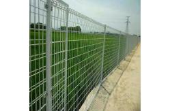 China Galvanized 5mm / 6mm Roll Top Mesh Fence Triangle Bending supplier
