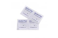 China Disposable Non Woven 70% Isopropyl Alcohol Prep Pads For Disinfection Use supplier