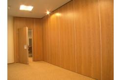 China Muti - Function Heat Insulation Sliding Folding Partition Walls Floor To Ceiling supplier