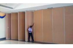 China Operable Hotel Sound Proof Sliding Folding Partitions Movable Walls 6 Meters Height supplier