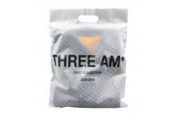 China Clothes CPE EVA 0.06mm k Packaging Bag Resealable With Handle supplier