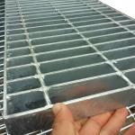 Bearing Bar Standard Hot Dipped Gi 30x3 Serrated Steel Grating