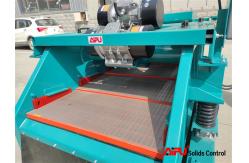 China Oilfield Solids Control Drilling Shale Shaker With Motor High Flow Rate supplier