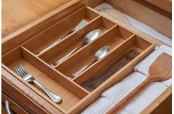 China 5-slot bamboo kitchen cutlery drawer organizer supplier